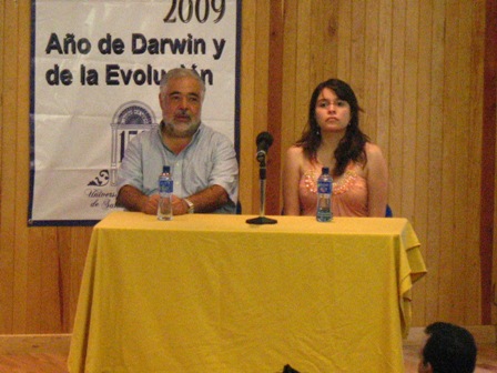 Dr. Pedro Villaseor en la ceremonia de premiacin FisMat 2009
